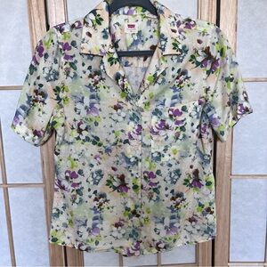 Levi’s Floral Button Down Shirt Women XS Resort Wear Lightweight Summer Top